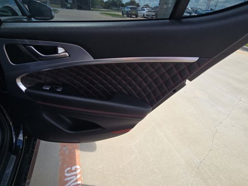 Used 2019 Genesis G70 2.0T Advanced w/ Sport Package image 28