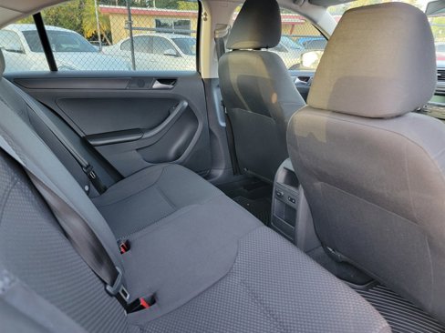Used 2014 Volkswagen Jetta S image 11