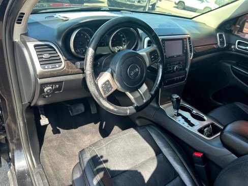 Used 2012 Jeep Grand Cherokee Laredo image 8