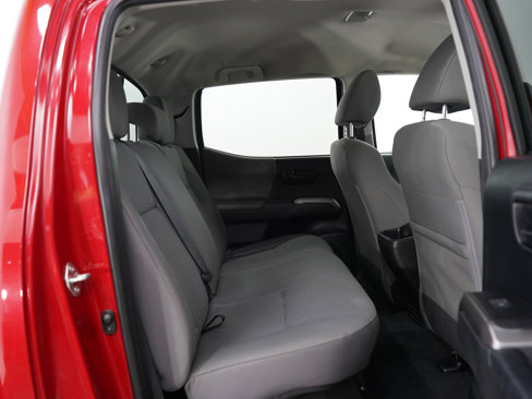 Used 2016 Toyota Tacoma SR5 image 11