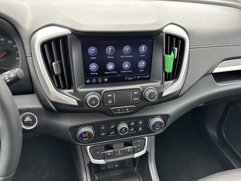 Used 2023 GMC Terrain SLT image 30