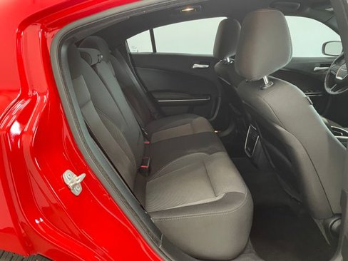 Used 2018 Dodge Charger SXT image 16