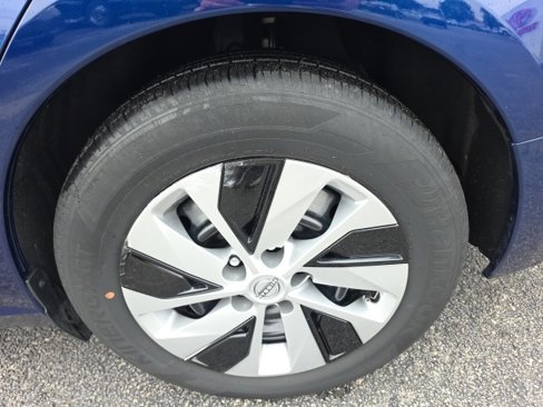 Used 2024 Nissan Altima 2.5 S image 6