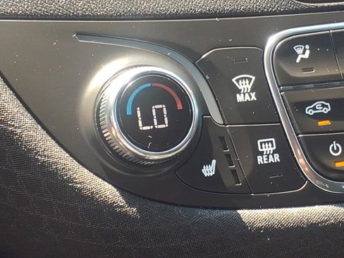 Used 2023 Chevrolet Malibu LT image 5