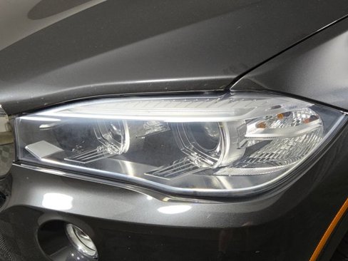 Used 2018 BMW X5 xDrive40e w/ M Sport Package image 13