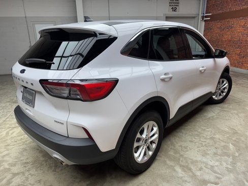 Certified 2022 Ford Escape SE w/ Cold Weather Package image 5