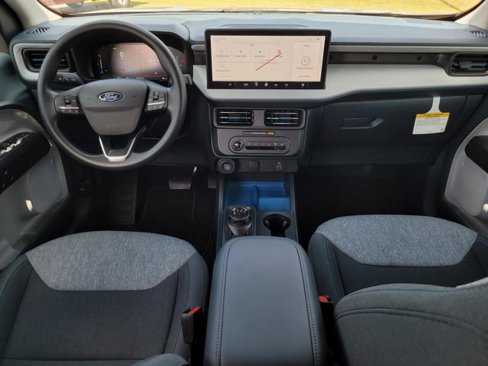 New 2025 Ford Maverick XLT image 31
