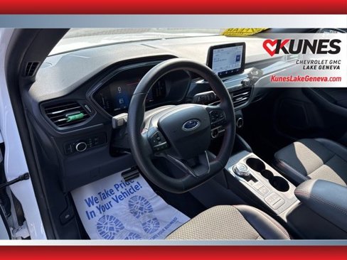 Used 2023 Ford Escape ST-Line image 25