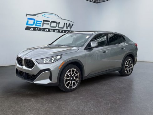 Certified 2025 BMW X2 xDrive28i w/ Convenience Package image 7