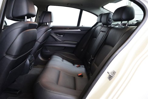 Used 2016 BMW 550i xDrive Sedan image 11