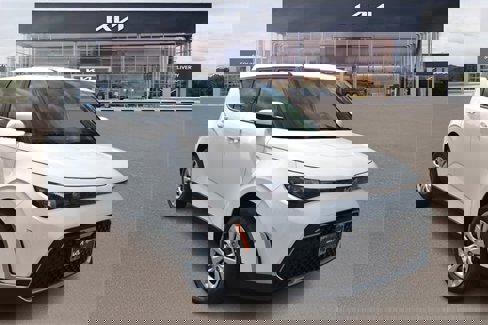 New 2025 Kia Soul LX image 1