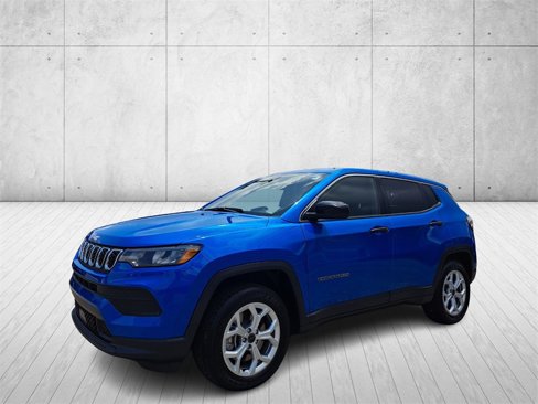 Used 2025 Jeep Compass Sport image 1