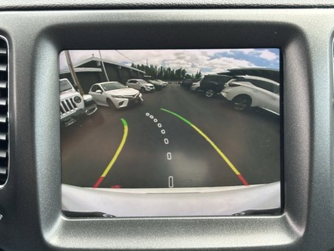 Used 2021 Jeep Compass Trailhawk image 32