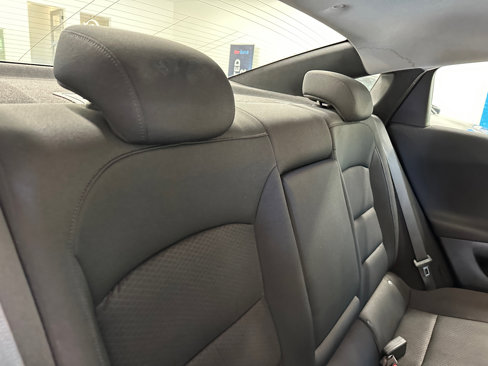 Used 2021 Chevrolet Malibu LT image 29