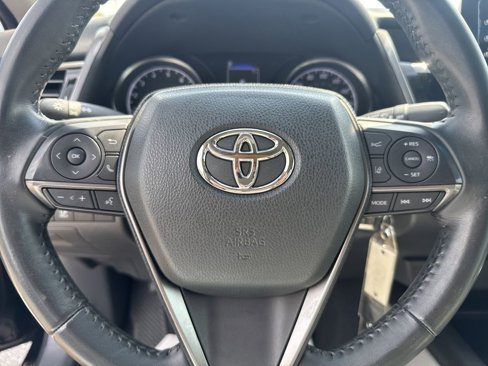 Used 2022 Toyota Camry SE image 19