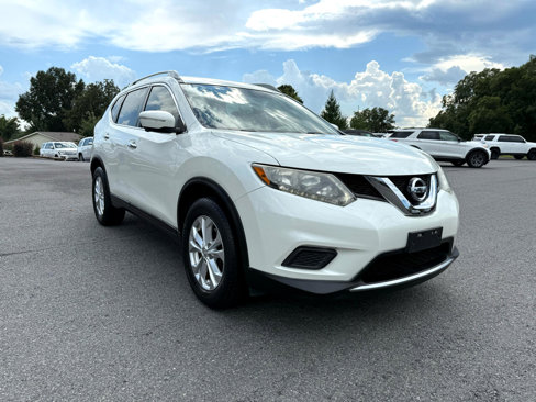 Used 2015 Nissan Rogue SV w/ SV Premium Package image 8