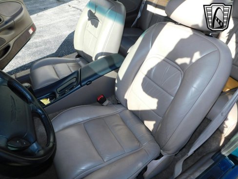 Used 1994 Ford Thunderbird LX image 17
