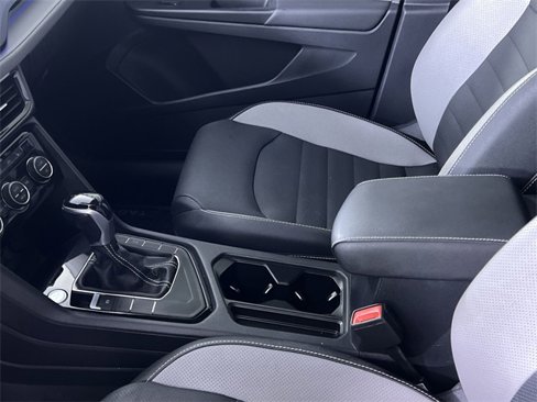 Used 2022 Volkswagen Taos SEL w/ Panoramic Sunroof Package image 20