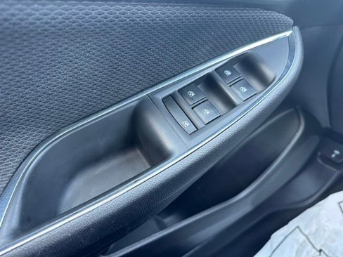 Used 2018 Chevrolet Cruze LT w/ RS Package image 65