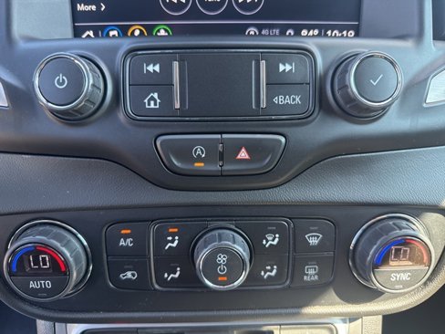 Used 2022 GMC Terrain SLT image 16