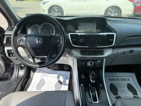 Used 2015 Honda Accord EX-L image 16