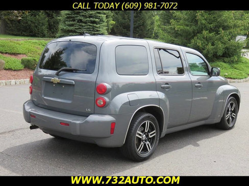 Used 2008 Chevrolet HHR LS image 12