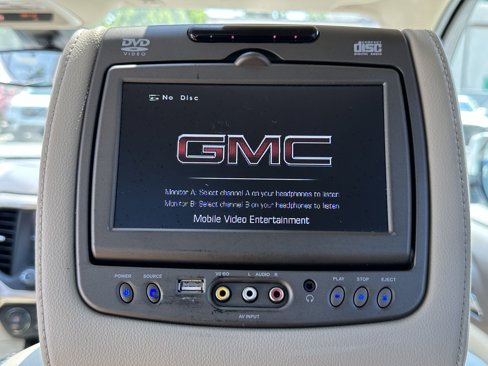 Used 2017 GMC Acadia Denali w/ Technology Package image 14