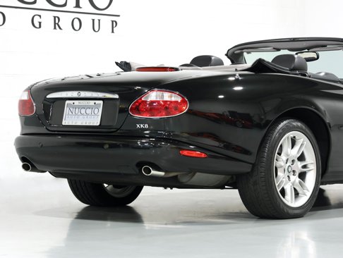 Used 2001 Jaguar XK8 Convertible image 23