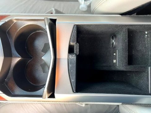 Used 2011 Cadillac CTS Premium image 17