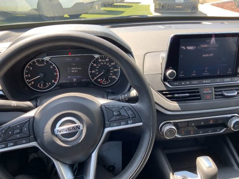 Used 2022 Nissan Altima 2.5 SV image 23
