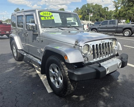 Used 2014 Jeep Wrangler Unlimited Sahara w/ Dual Top Group image 10