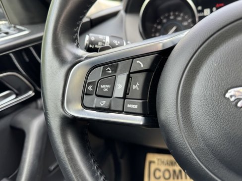 Used 2020 Jaguar F-PACE Prestige image 26
