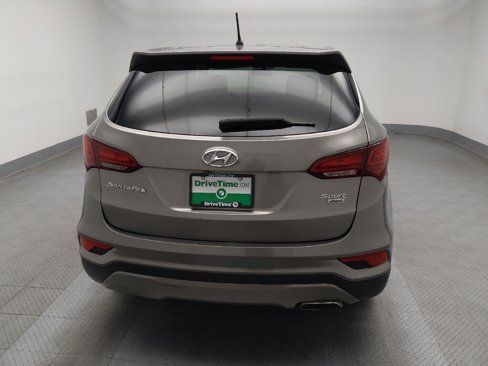 Used 2018 Hyundai Santa Fe Sport image 7