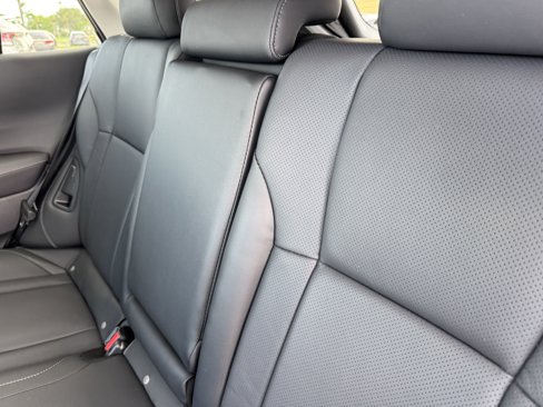 Used 2021 Subaru Outback Limited image 19
