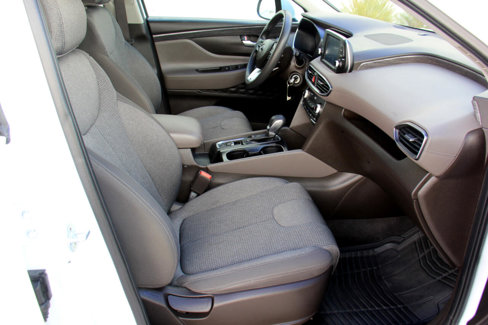 Used 2019 Hyundai Santa Fe SE image 27