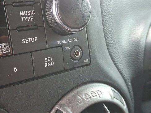 Used 2018 Jeep Wrangler Unlimited Sport S image 24