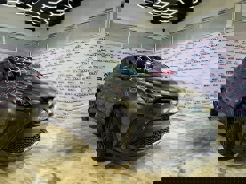 Used 2020 Toyota C-HR LE image 5