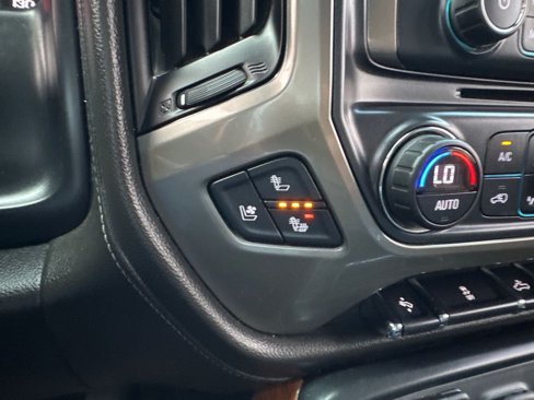 Used 2017 Chevrolet Silverado 1500 High Country image 34