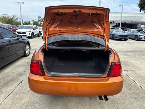 Used 2006 Nissan Sentra SE-R w/ (J01) Sunroof Pkg image 27