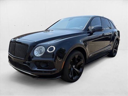 Used 2018 Bentley Bentayga image 2
