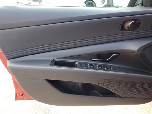 New 2025 Hyundai Elantra Sport image 15