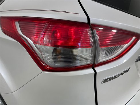 Used 2016 Ford Escape Titanium image 20