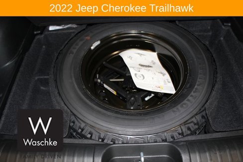 Used 2022 Jeep Cherokee Trailhawk image 22