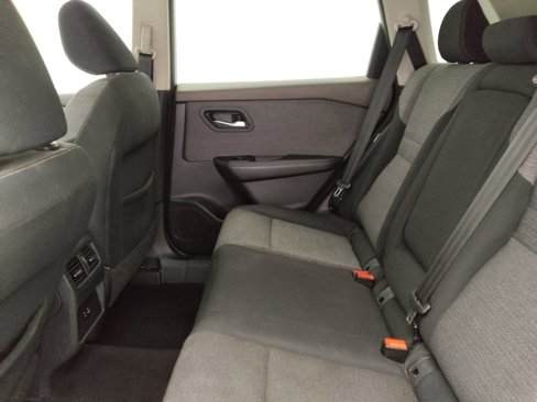 Used 2021 Nissan Rogue SV image 18