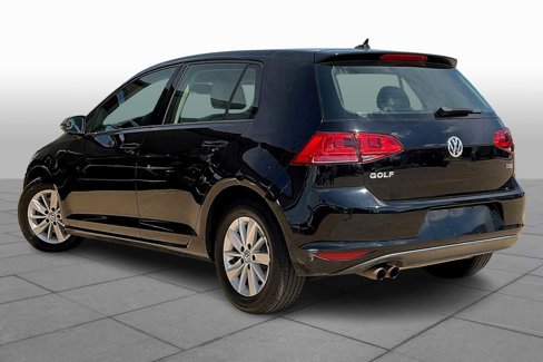 Used 2017 Volkswagen Golf S image 12