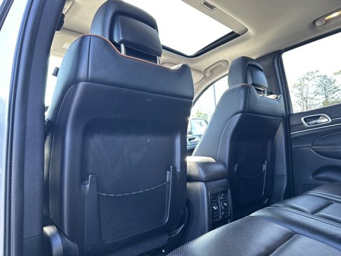 Used 2011 Jeep Grand Cherokee 70th Anniversary image 29