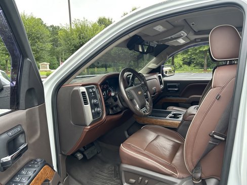 Used 2018 Chevrolet Silverado 1500 High Country image 35