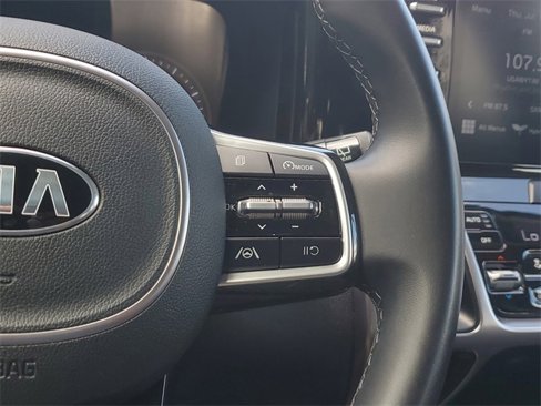 Certified 2021 Kia Sorento S image 21
