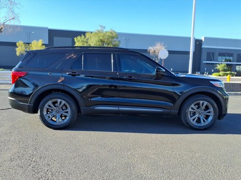 Certified 2022 Ford Explorer XLT w/ Equipment Group 202A image 6