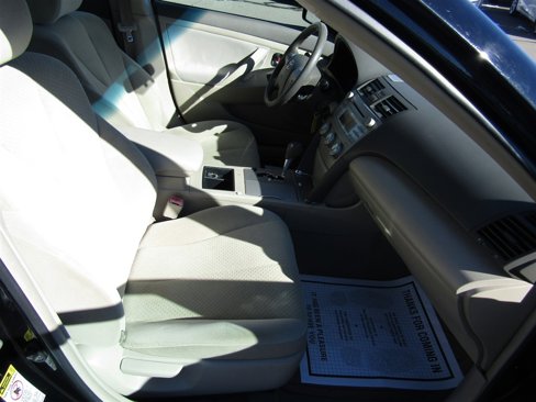 Used 2009 Toyota Camry image 16